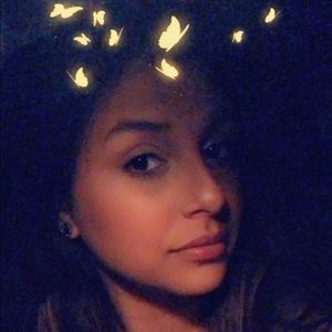 Meet your Posher, Julia